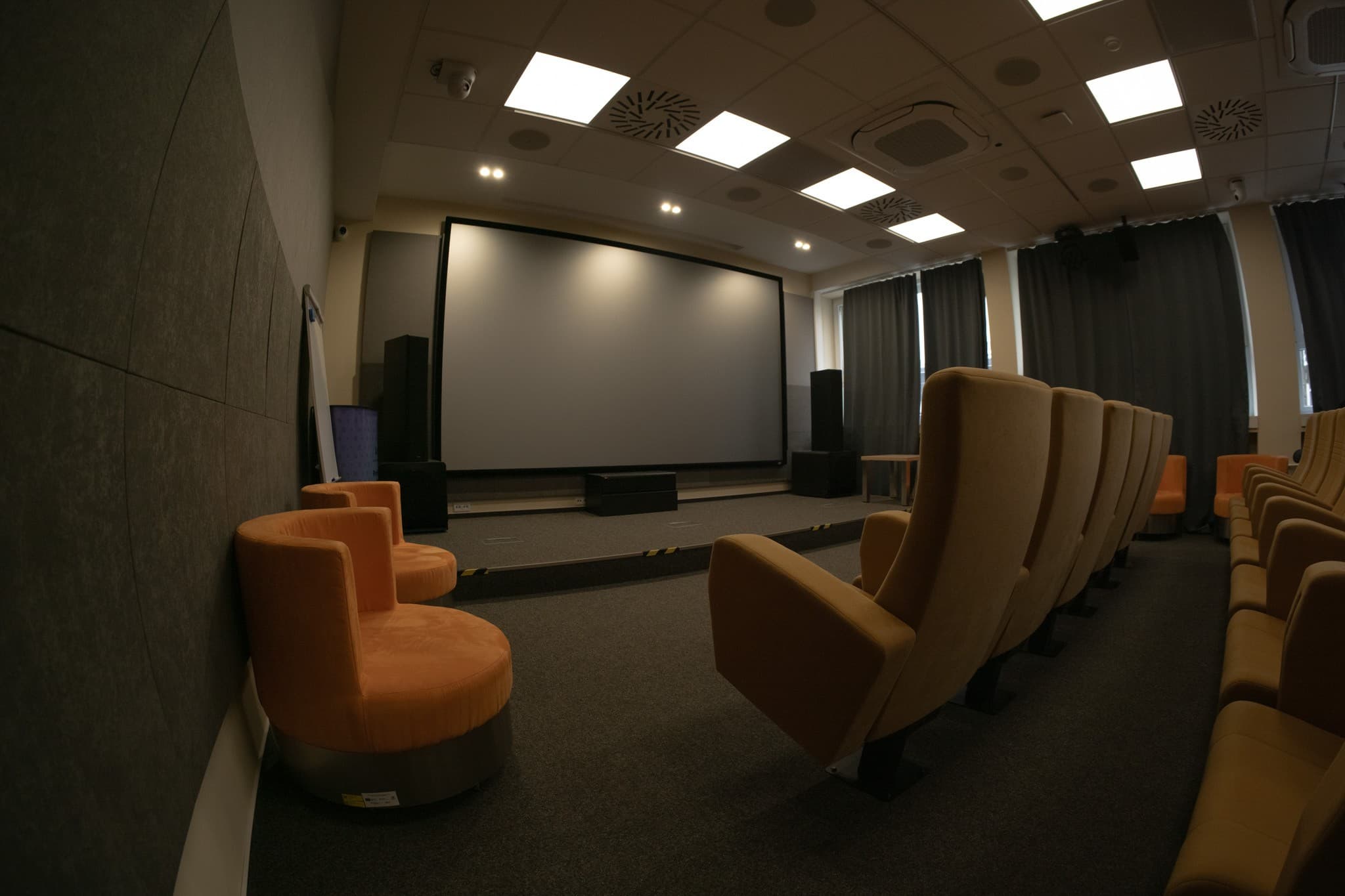Multimediálna miestnosť kreatívneho centra Arténa Banská Bystrica